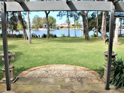 Between Waters B & B Lake Macquarie - Accommodation Fremantle 5
