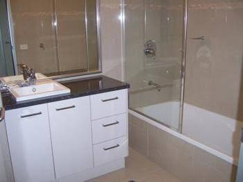 Harbour Views - Accommodation Fremantle 4