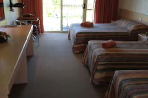 Tenterfield Golf Club Fairways Lodge - Accommodation Fremantle 4