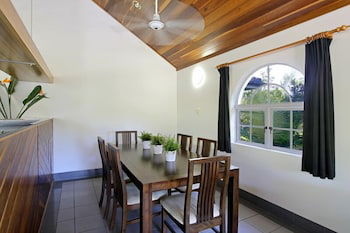 A PERFECT STAY - Clarkes Beach Villa - Accommodation Fremantle 4