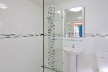 A PERFECT STAY - Clarkes Beach Villa - Accommodation Fremantle 5