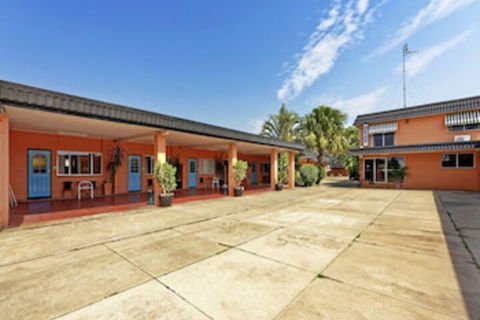 Riviera Motel Bundaberg - Accommodation Fremantle 0
