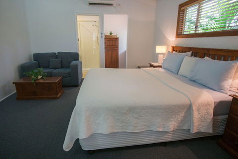 Debbie's Place - Accommodation Fremantle 6