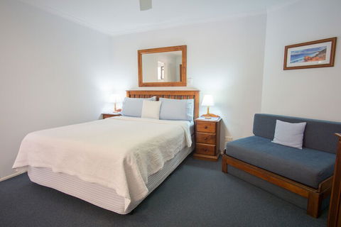 Debbie's Place - Accommodation Fremantle 7