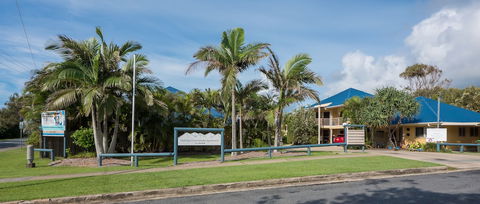 Hastings Cove Waterfront Holiday Apartments - Accommodation Fremantle 4
