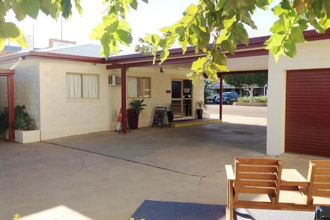 Longreach Motel - Accommodation Fremantle 3