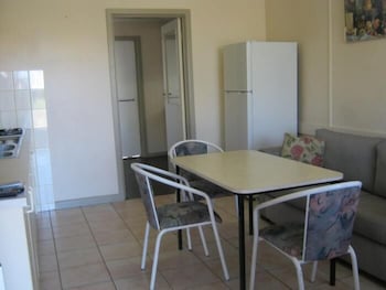 Lakes Entrance Holiday Units - Accommodation Fremantle 5