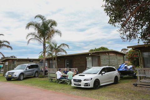 Lazy Acre Log Cabins - Accommodation Fremantle 5