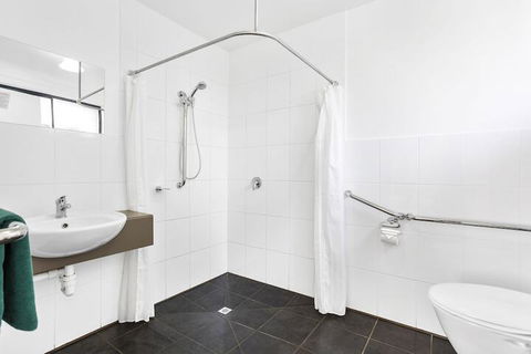 A1 Motels Port Fairy Motel And Apartments - Accommodation Fremantle 5