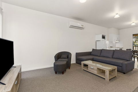 A1 Motels Port Fairy Motel And Apartments - Accommodation Fremantle 1