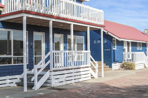 The Port O Call - Accommodation Fremantle 0