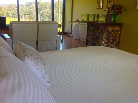 Valley Farm Vineyard Cottages - Accommodation Fremantle 3