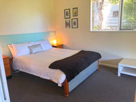 Valley Farm Vineyard Cottages - Accommodation Fremantle 5