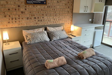 Aalberg Chalet - Accommodation Fremantle 4