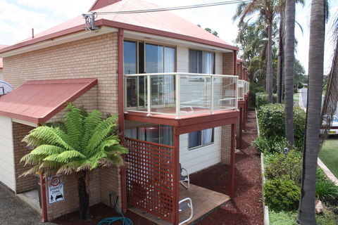 Sapphire Court Holiday Units - Accommodation Fremantle 2