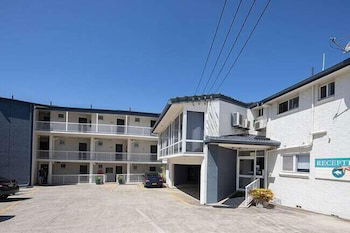 Ocean Front At The Entrance - Accommodation Fremantle 1