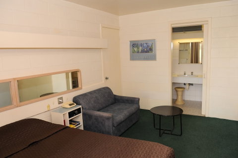 The Peninsula Motor Inn - Accommodation Fremantle 6