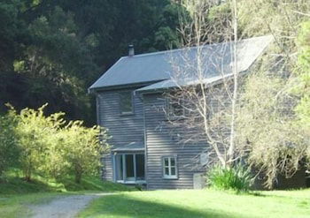Allenvale - Accommodation Fremantle 1