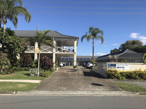 Cook's Endeavour Motor Inn - Accommodation Fremantle 0