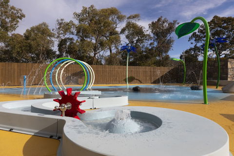 Alivio Tourist Park Canberra - Accommodation Fremantle 1