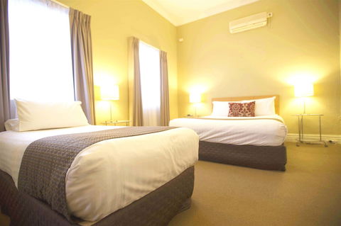 Globe Apartments - Accommodation Fremantle 6