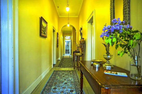Cromwell House - Accommodation Fremantle 5