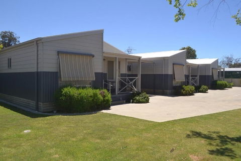 Ashleigh Court Motor Inn - Accommodation Fremantle 0