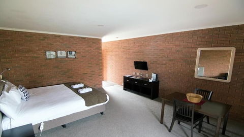Ashleigh Court Motor Inn - Accommodation Fremantle 6