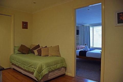 Cole House Apartments - Accommodation Fremantle 7