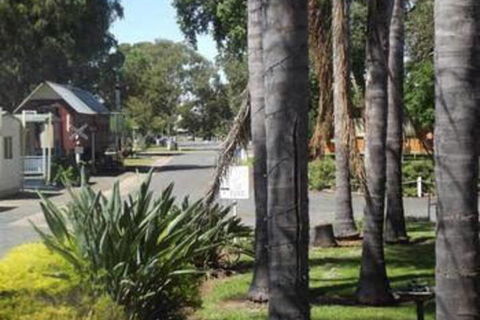West Wyalong Caravan Park - Accommodation Fremantle 6