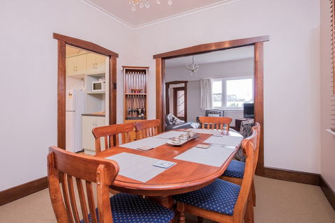Jones On Wilson Boutique B&B - Accommodation Fremantle 1