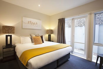 BOUTIQUE STAYS - Roxys Place - Accommodation Fremantle 0
