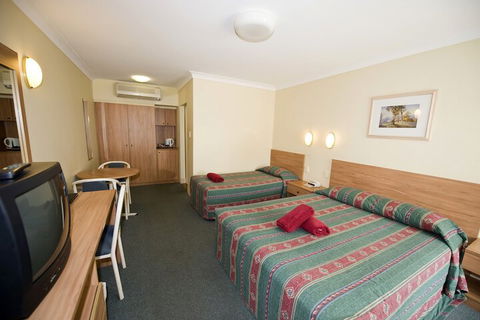 Colonial Court Motor Inn - Accommodation Fremantle 6