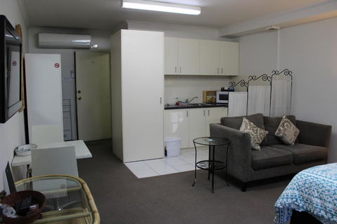 Box Hill Studio Apartment 2 - Accommodation Fremantle 6