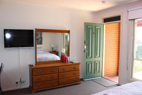 Box Hill Studio Apartment 2 - Accommodation Fremantle 1