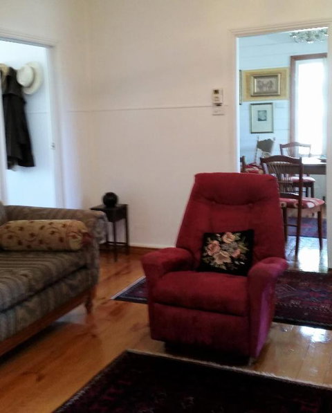 C & As Cottage - Accommodation Fremantle 1