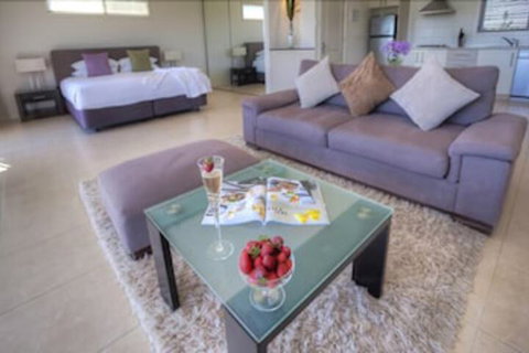Azjure Studio Retreat - Accommodation Fremantle 4