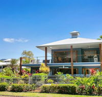 Reeflections Beachfront Holiday House - Accommodation Fremantle