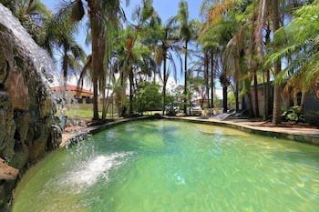 Bargara Gardens Motel & Holiday Villas - Accommodation Fremantle 1