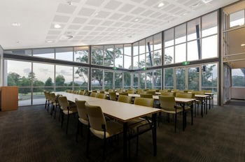 Hunter Valley Hotel Academy - Accommodation Fremantle 5