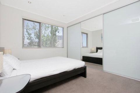 Accommodate Canberra - Glebe Park - Accommodation Fremantle 6