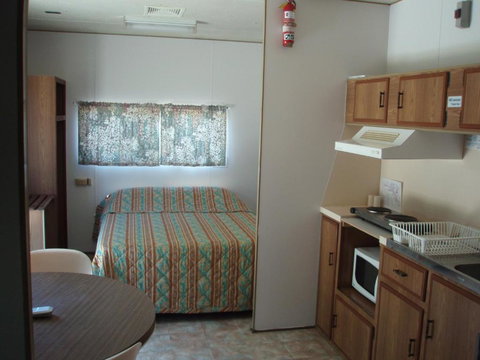Lakeside Tourist Park - Accommodation Fremantle 1