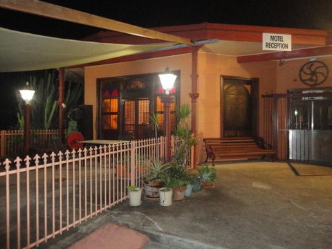 A Railway Lodge - Accommodation Fremantle 0