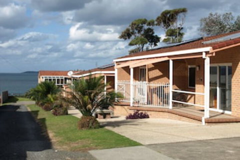 Walters Holiday Flats - Accommodation Fremantle 0