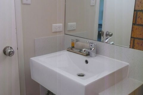 Rosebourne Gardens Motel - Accommodation Fremantle 7