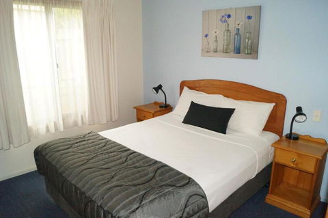 Asters On James Motor Inn - Accommodation Fremantle 1