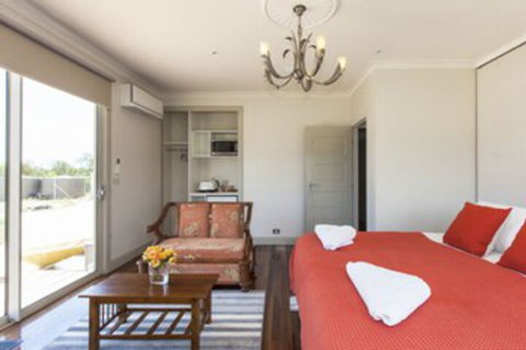 Aurora Manor Rooms - Accommodation Fremantle 0