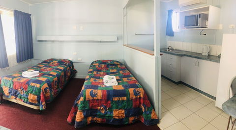 Motel Holliday Kingaroy - Accommodation Fremantle 1