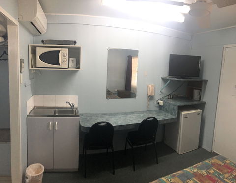 Motel Holliday Kingaroy - Accommodation Fremantle 5
