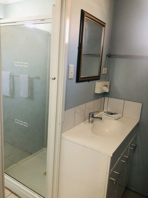 Motel Holliday Kingaroy - Accommodation Fremantle 3